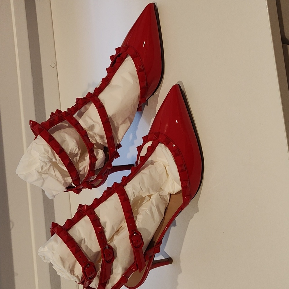 Valentino Garavani Rockstud Strappy Heels, Size 39